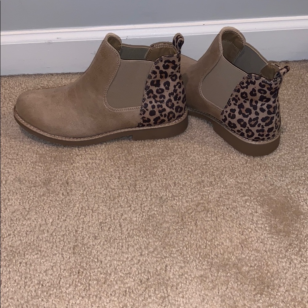 Seven Dial booties